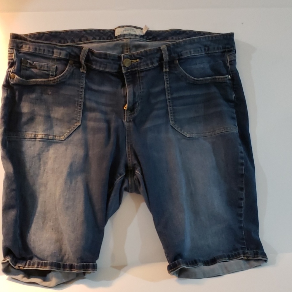 Torrid denim shorts